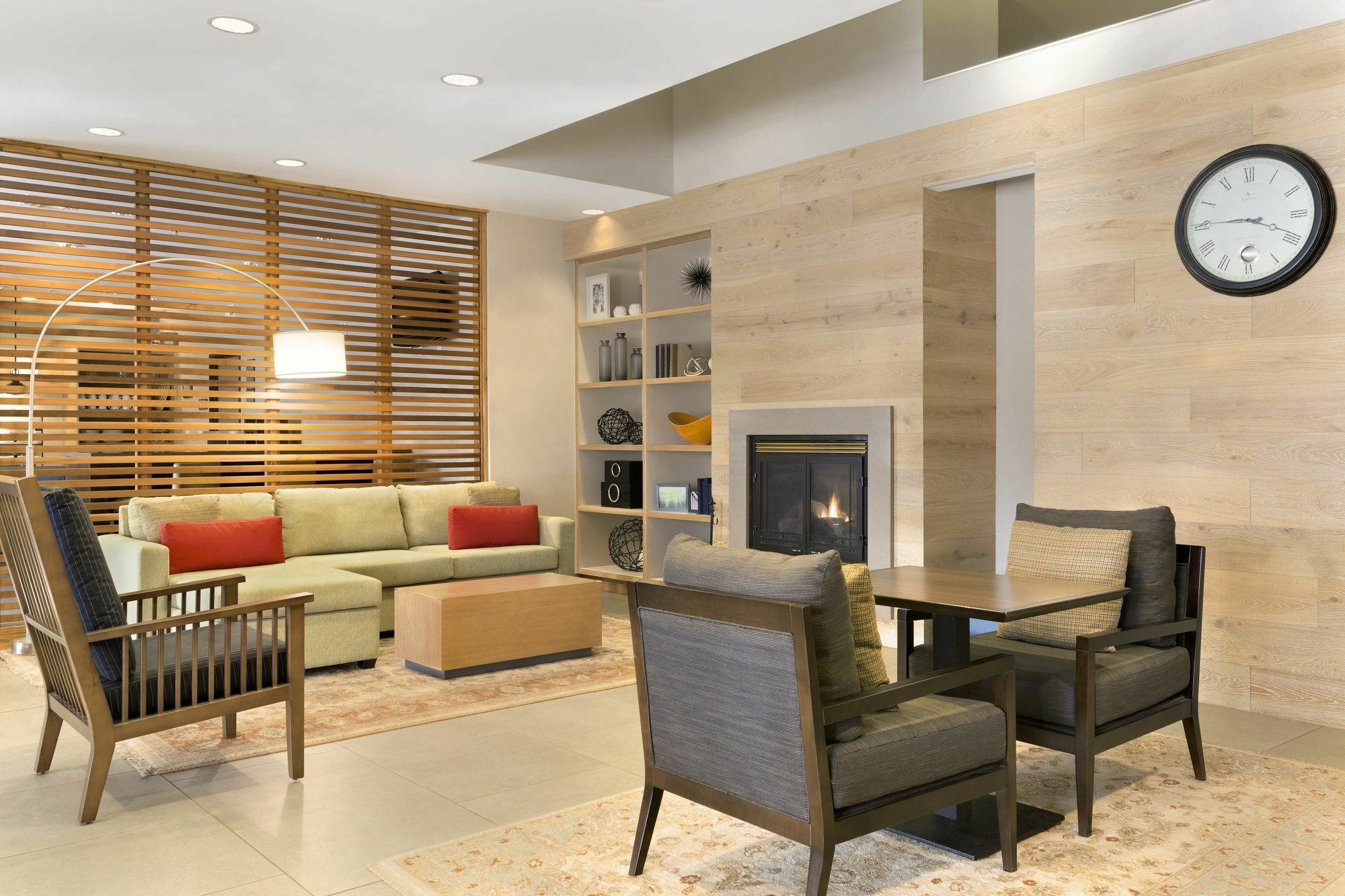 Holiday Inn Express & Suites Marquette By Ihg Luaran gambar